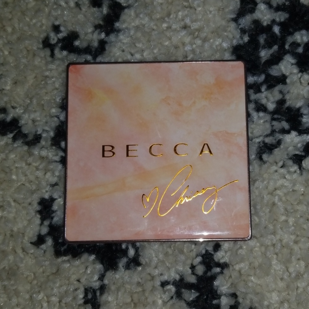 BECCA CHRISSY TEIGAN PALLET